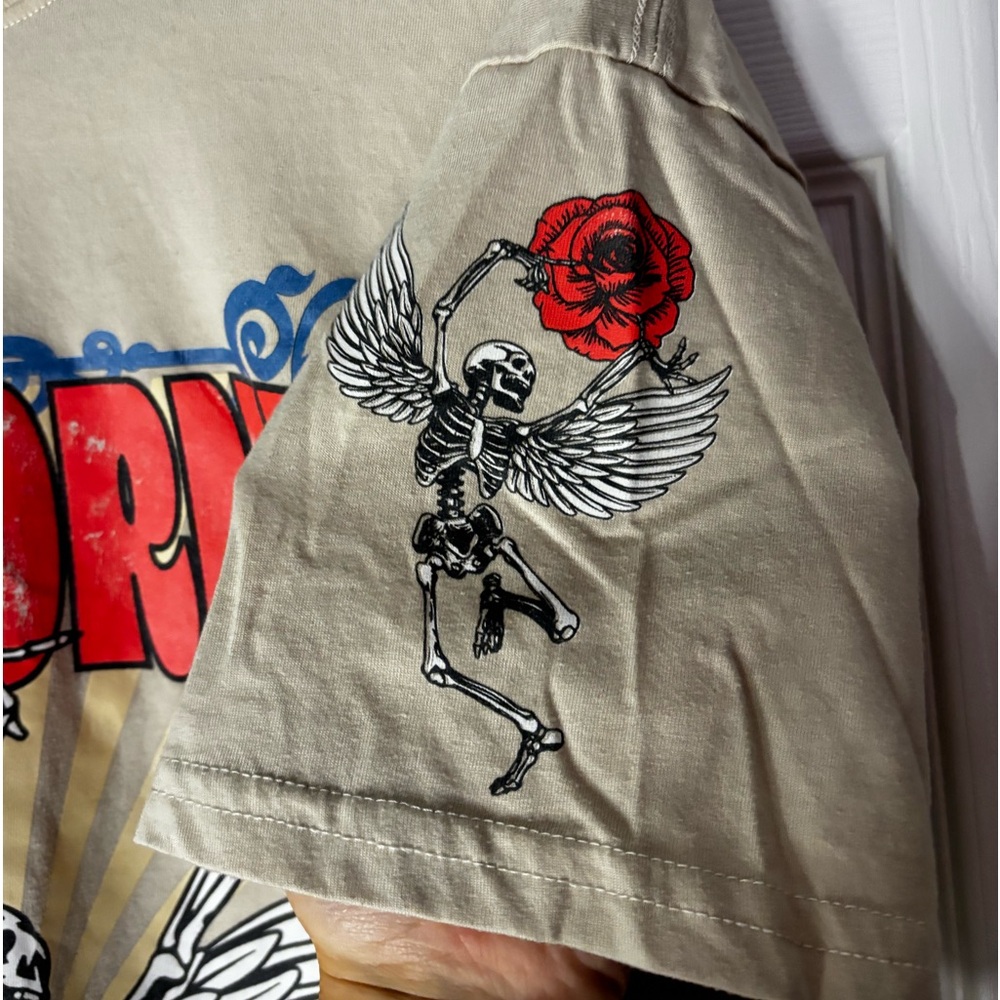 graphic tee